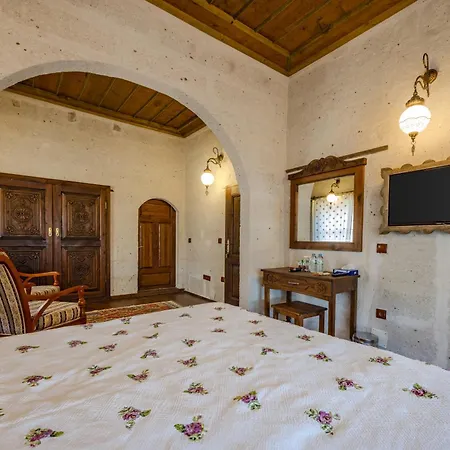Chardonnay Hotel *